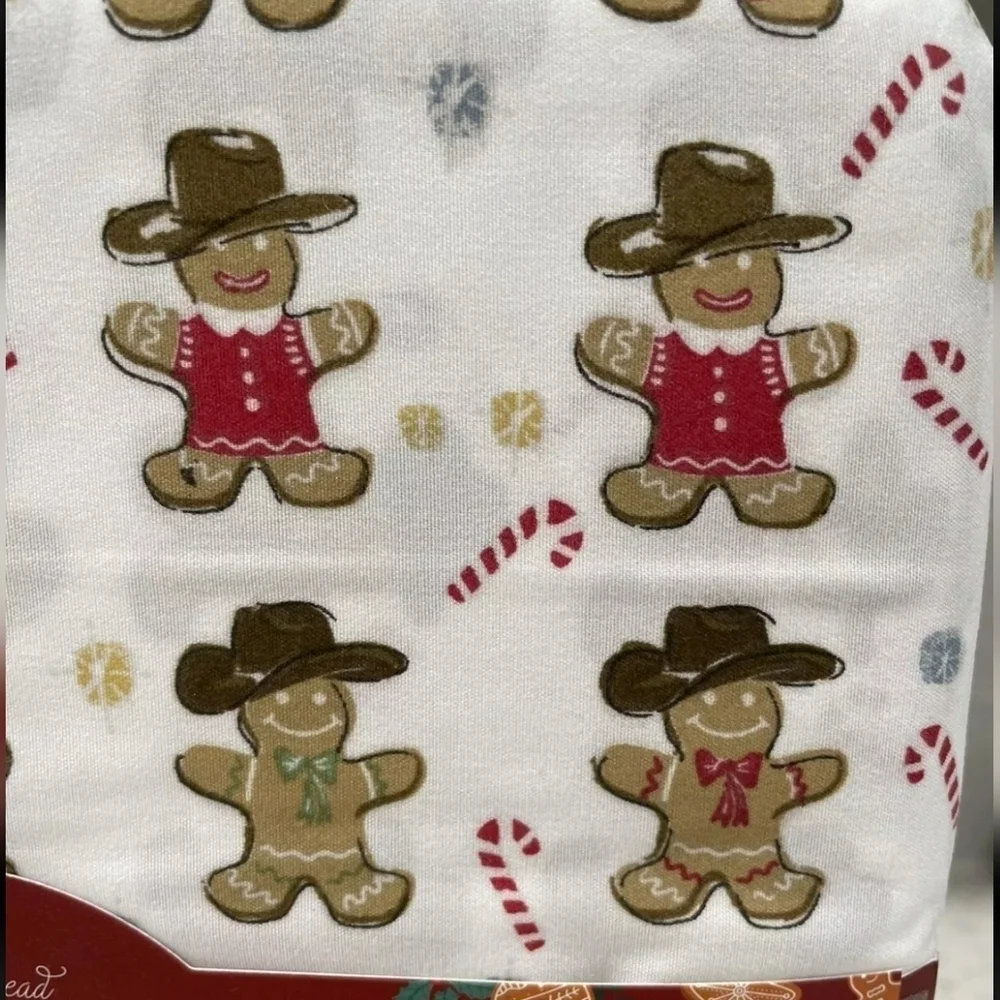 gingerbread baking co. super cute